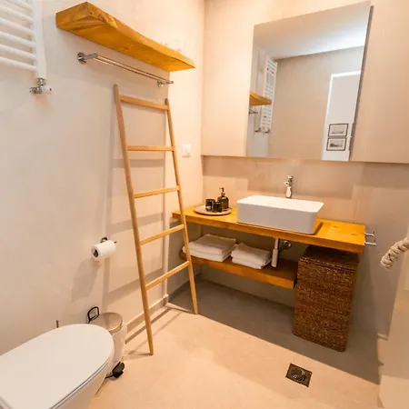 Morpheas Apartment